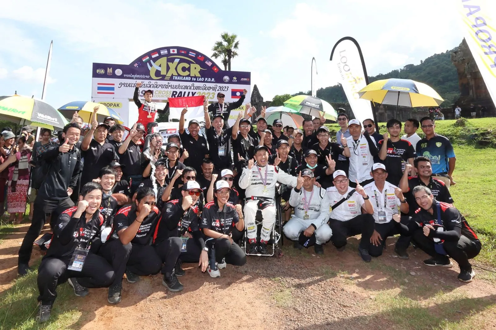 Lễ ăn mừng đội vô địch AXCR 2023 - TOYOTA GAZOO RACING INDONESIA ( Gazoo 105)